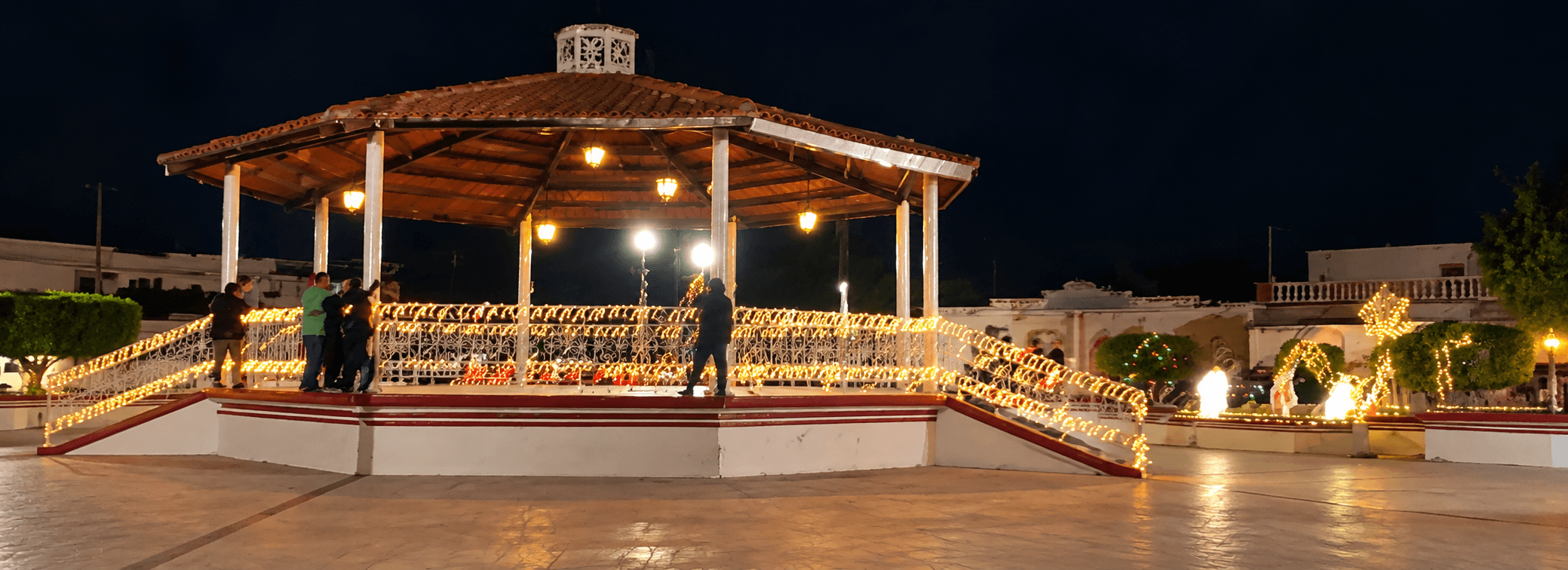 El encanto de nuestras noches y tradiciones